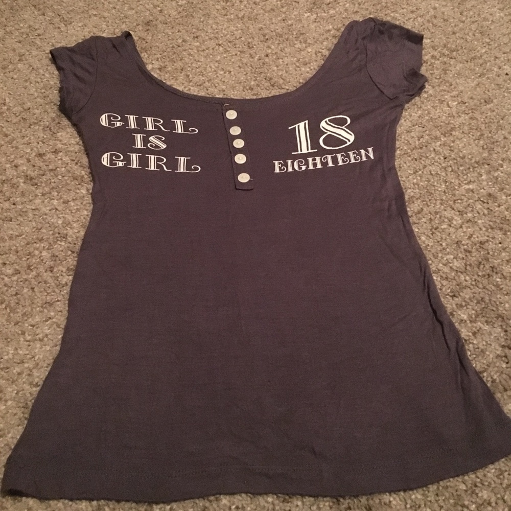 Wide shoulders top